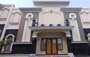 Lobi 2 Zaitun Syariah Guest House Yogyakarta