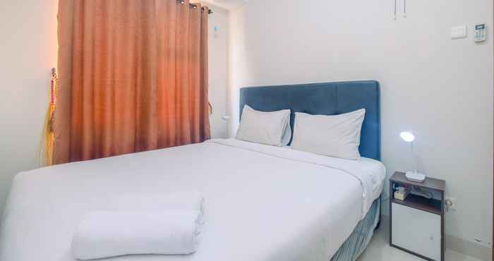 ห้องนอน Minimalist 2BR at Green Park View Apartment By Travelio