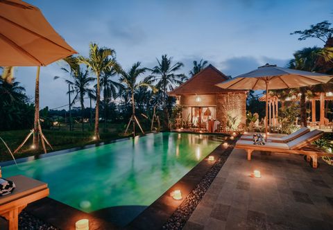 Swimming Pool Sunshine Villas Ubud