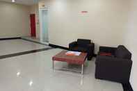 Lobi Apartemen Gateway Bandung By D'Cepeh Room