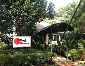 Bên ngoài 2 Reddoorz Premium @ Ouans the Farm Resort