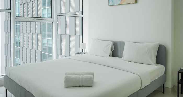 Kamar Tidur Modern Fully Furnished 1BR Brooklyn Apartment By Travelio