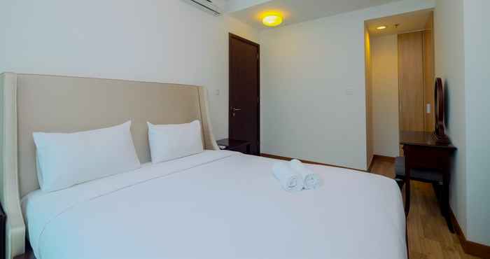 Kamar Tidur Stylish 1BR with Workspace at Setiabudi Skygarden Apartment By Travelio