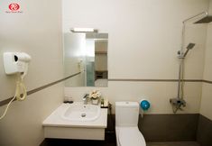 Phòng tắm bên trong 4 Bang Thanh Hotel