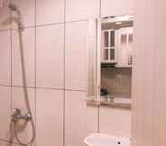 Toilet Kamar 4 Studio Classy Room @Grand Kamala Lagoon by Doubletree