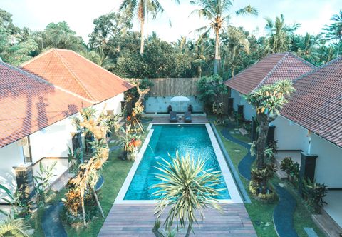Swimming Pool The Soendari Resort by Dwaraloka