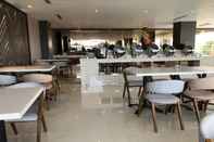 ร้านอาหาร Zenith Premiere Hotel Baubau