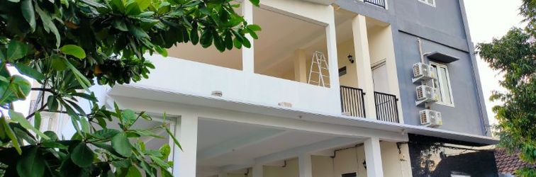 Lobby Marella Residence