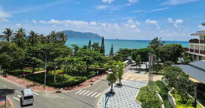 Nearby View and Attractions Tan Son Nhat Con Dao Hotel