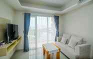 Common Space 2 Spacious and Comfortable 2BR at Oasis Cikarang Apartment By Travelio
