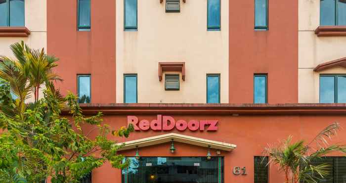 Luar Bangunan RedDoorz Hotel @ Geylang