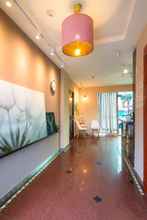 Sảnh chờ 4 RedDoorz Hotel @ Geylang