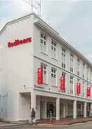 EXTERIOR_BUILDING RedDoorz Hotel Premium @ Serangoon 