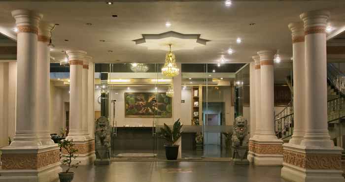 Lobi Hotel Bintang Mulia