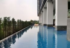 Swimming Pool 3 Good Place @ Studio Apartment The Breeze Bintaro Plaza By Travelio