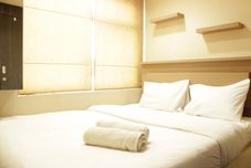 臥室 Well Appointed 2BR at Jarrdin Cihampelas Apartment By Travelio