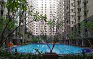 Kolam Renang 4 Stylish & Spacious 1BR Gateway Ahmad Yani Cicadas Apartment By Travelio