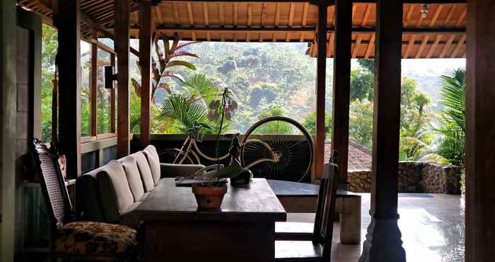 Lobby Tirta Arsanta Hot Springs & Villa