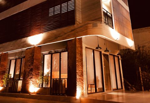 Exterior Minimalist cafe and bed