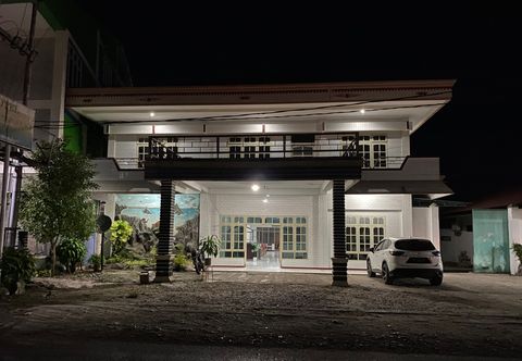 Bangunan HOTEL CINTA DAMAI
