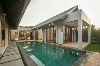 Hồ bơi 4 Villa Ciwuwi Balangan by Nagisa Bali