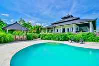 Swimming Pool Villa Lovina Residence