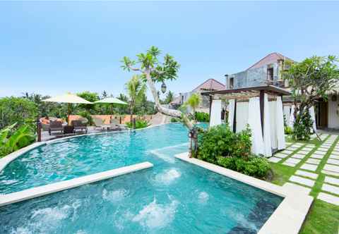 Swimming Pool Manah Shanti Suite by Pramana Villas