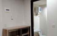 Toilet Kamar 6 Pelita Apartment 2 BR Borneo Bay Balikpapan