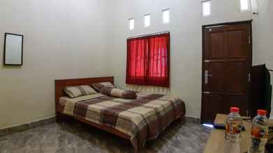 Kamar Tidur 4 Rautani Guest House 