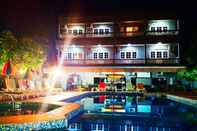 Kolam Renang Southern Star Resort