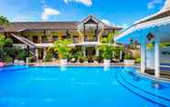Kolam Renang 3 Vdara Resort and Spa
