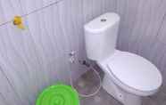 In-room Bathroom 7 Chiara Homestay Syariah 2