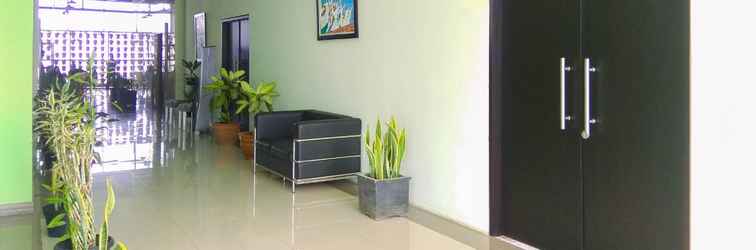 Lobby Cozy Strategic 1BR Apartment at Atlanta Residence near Universitas Indonesia By Travelio