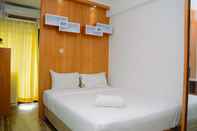 Bedroom Cozy Studio at Lagoon Apartment near Bekasi Town Square By Travelio