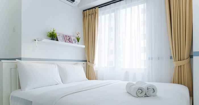 Bilik Tidur Relax Living 2BR at Bassura City Apartment By Travelio