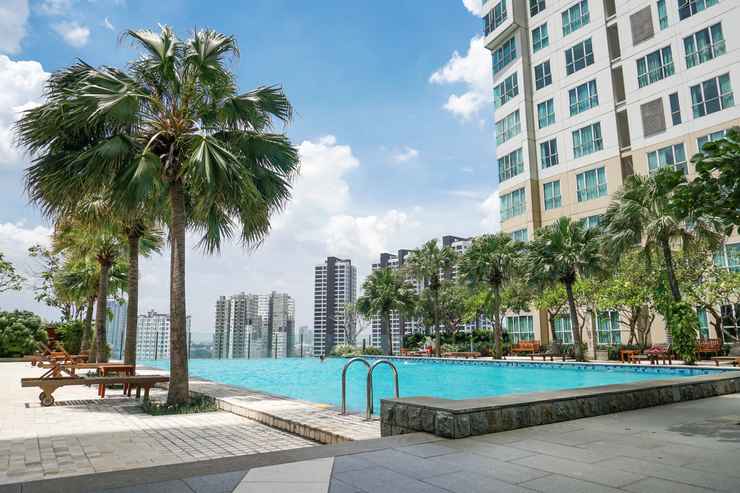 SWIMMING_POOL Fabulous 2BR at Gandaria Heights Apartment By Travelio