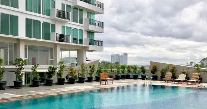 สระว่ายน้ำ Apartment Tree Park BSD 2101