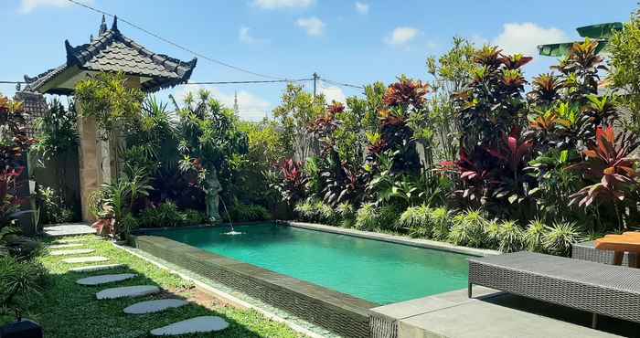 Swimming Pool Villa Sri Ubud