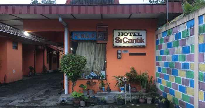 Bên ngoài Hotel SiCantik