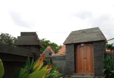 Bên ngoài 2 Joglo Jawa Jepara 