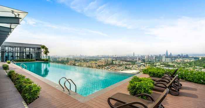 Swimming Pool Eko Cheras Residences by De Space