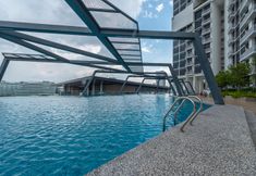 Swimming Pool 2 Simple & Comfortable Homestay Cyberjaya Putrajaya KLIA