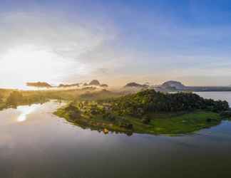 ภายนอกอาคาร 2 Tasoh Lake Resort