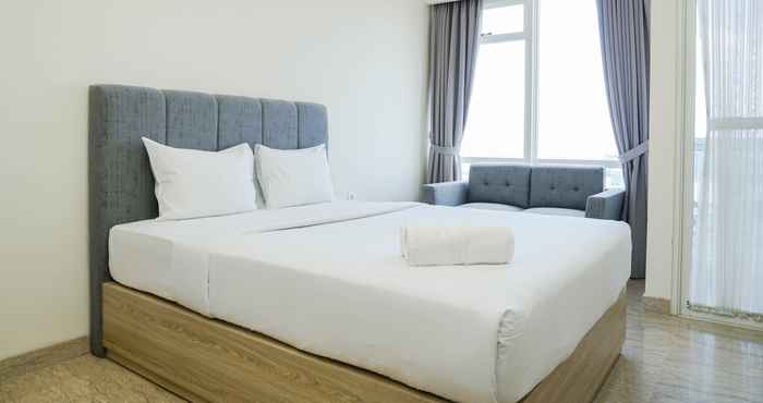 Bedroom Furnished and Cozy Studio at Menteng Park Apartment By Travelio