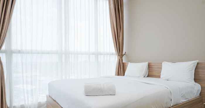 ห้องนอน Wonderful and Cozy 1BR Ciputra International Apartment By Travelio