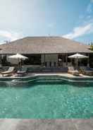 SWIMMING_POOL Villa Marcus by Nakula