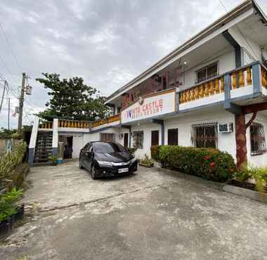 Bangunan 2 RedDoorz @ White Castle Beach Resort Iba Zambales