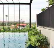 Swimming Pool 3 Bell Suites by Moka