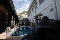 Swimming Pool Aurila Hotel Palangka Raya