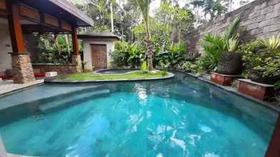 Kolam Renang Mahanidhi Luxury Private Villa